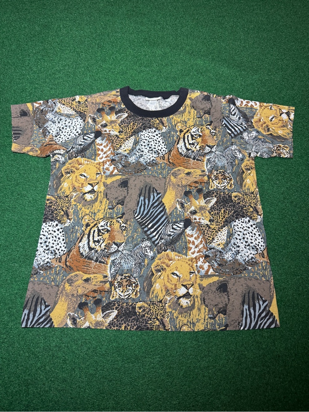 African Safari Animal Print AOP T Shirt Vintage 90s L/XL 24x30 All Over Print
